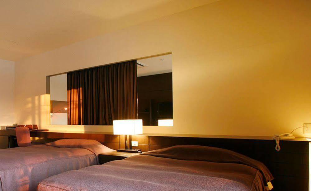 อูเบิร์ค ชิคอทซูโค ซุยซานไต คลับ Hotel ชิโตเสะ ภายนอก รูปภาพ