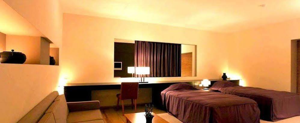 อูเบิร์ค ชิคอทซูโค ซุยซานไต คลับ Hotel ชิโตเสะ ภายนอก รูปภาพ